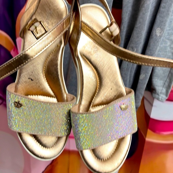 Fairly worn juicy couture, women’s size 7-7 and a half bling sandals. - Picture 2 of 3